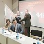 В избирательный штаб Павла Грудинина передали знамя Амурского движения «Россия Православная»